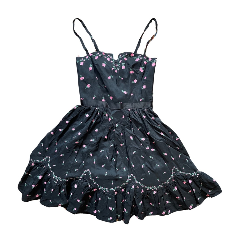 2011 Betsey Johnson Retro Scalloped Embroidered Dress